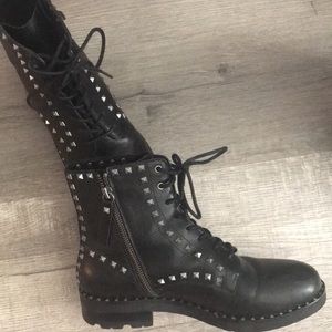 ASH SHORT boot AS-WOLF black and silver boot